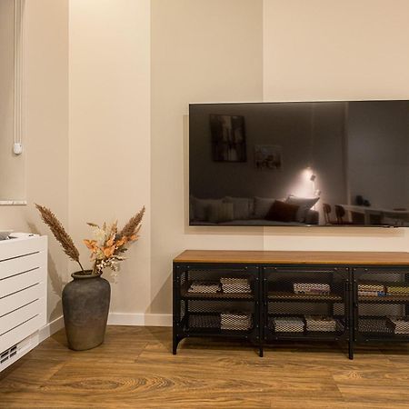 South 22 - Brand New Modern 1Bd Apt In Sofia Center Leilighet Eksteriør bilde